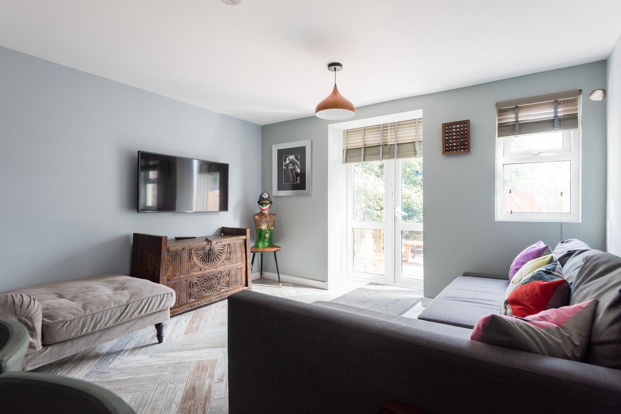 Second Nest Nine Elms Apartment London Bagian luar foto